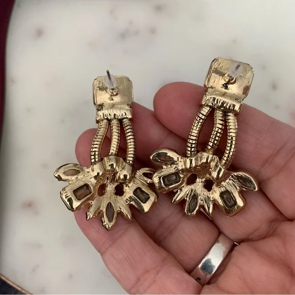 J Crew bold & gorgeous style earrings!! Neutral go with everything col… - Picture 3 of 8